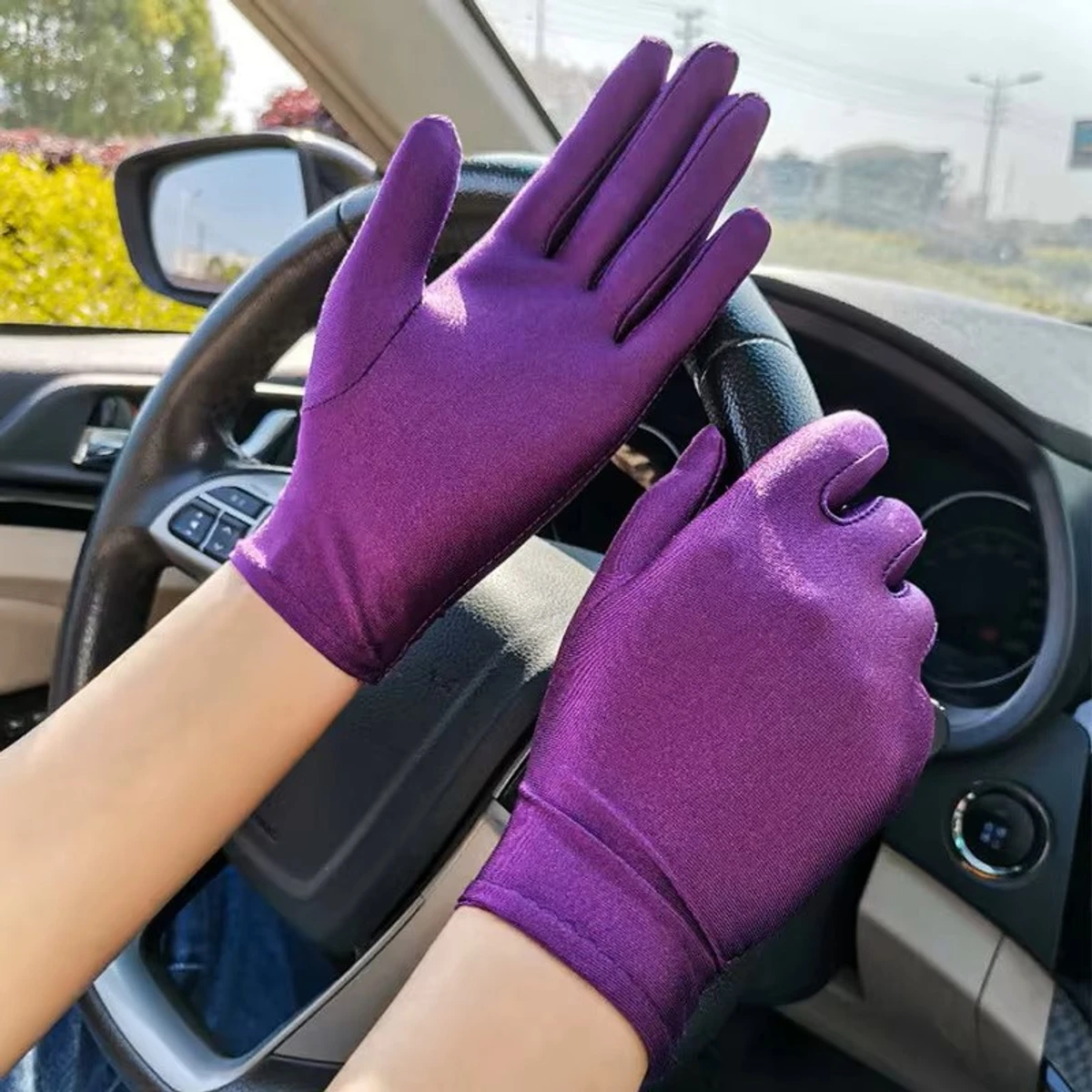 Purple colour ladies stylish full finger short hand gloves