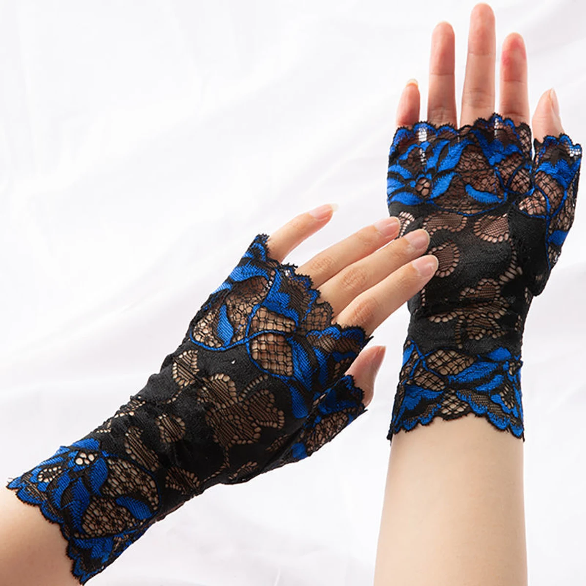 Colorfull Short Hand Gloves For Stylish Women