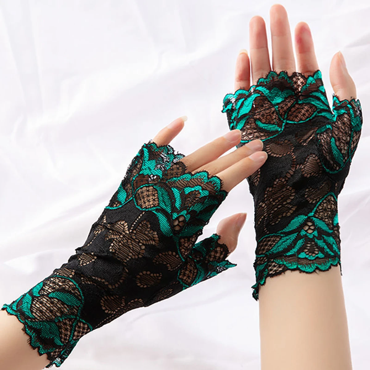 Colorfull Short Hand Gloves For Stylish Women