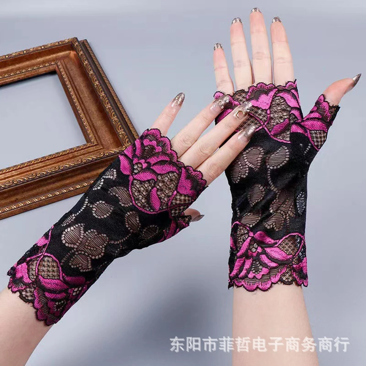 Colorfull Short Hand Gloves For Stylish Women