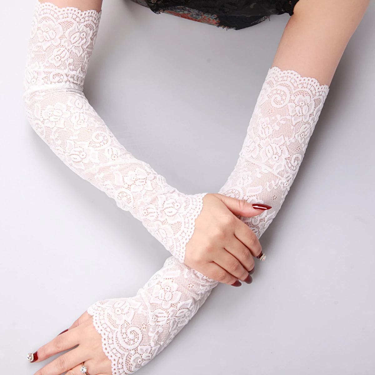 Long beautyful fingerless hand gloves