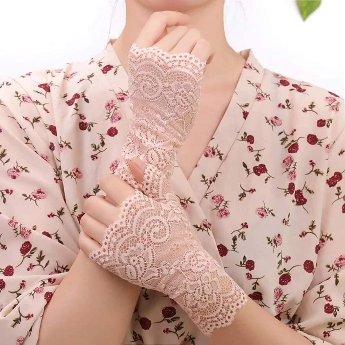 Half Finger Short Hand Gloves For Stylish Women